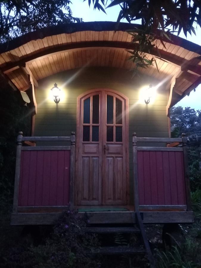 Hosteria La Roulotte - Миндо Экстерьер фото